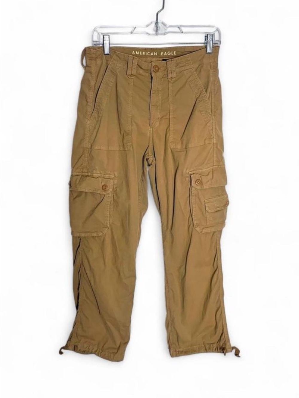 American Eagle High-Waisted Baggy Cargo Jogger Pants Tan Khaki Size 6 Short EUC